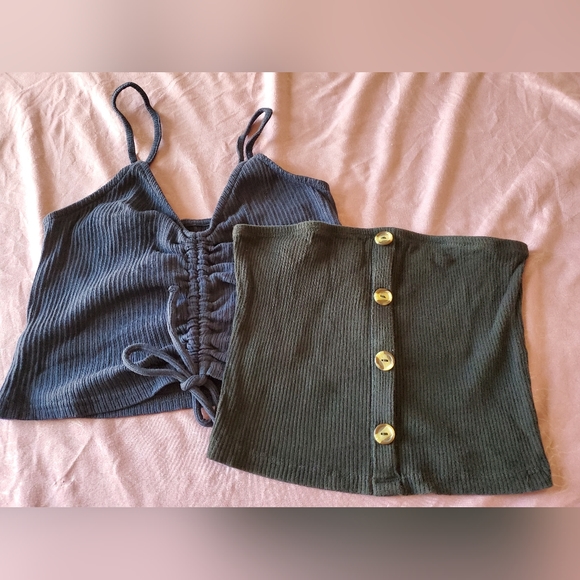 Two Small Crop Top Sleeveless Bundle Women's/Juniors Size Small - Picture 1 of 14